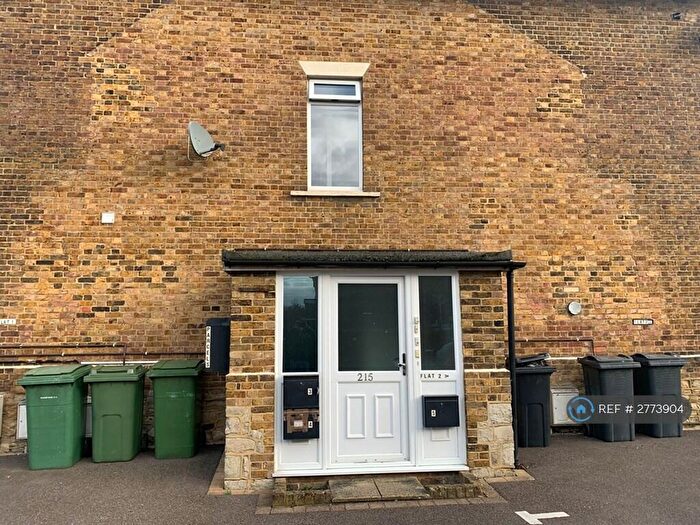 Studio To Rent In Boxley Road, Penenden Heath, Maidstone, ME14