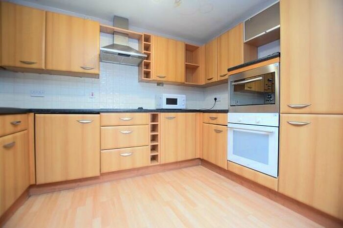 2 Bedroom Apartment To Rent In Royal Plaza, Eldon Street, S1