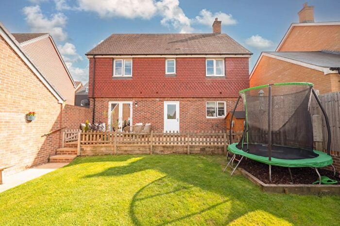 4 Bedroom Detached House For Sale In Millennium Way, Heathfield, TN21