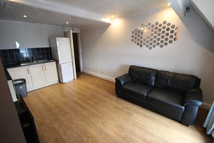 1 Bedroom Flat To Rent In Walmersley Road, Bury, BL9