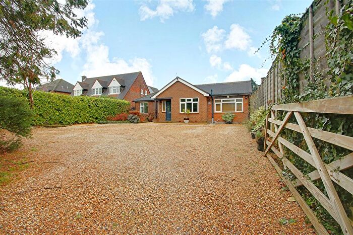 5 Bedroom Detached Bungalow To Rent In Bellingdon, Chesham, HP5