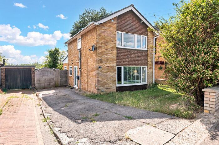 3 Bedroom Detached House For Sale In Stirling Gardens, Newmarket, CB8