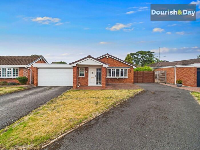 3 Bedroom Detached Bungalow For Sale In Creswell Farm Drive, Stafford, ST16