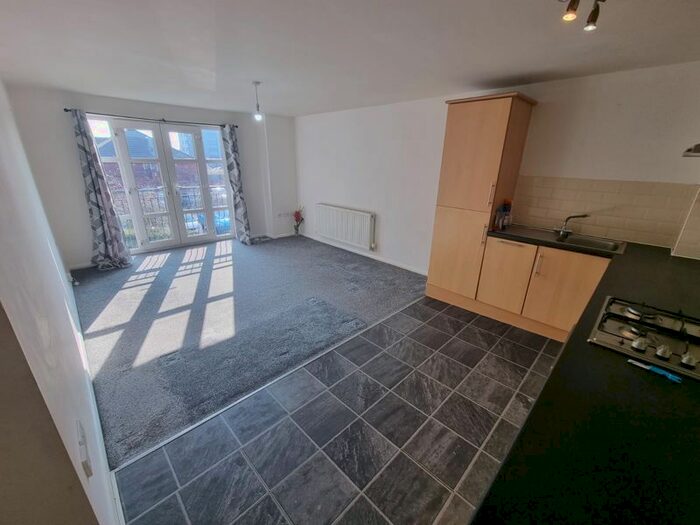 2 Bedroom Property To Rent In Lime Grove, Seaforth, Liverpool, L21