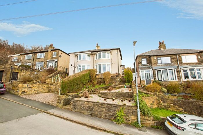 2 Bedroom Semi Detached House For Sale In Park View Avenue, Halifax, HX3