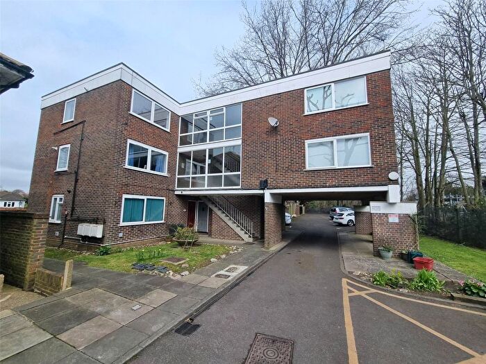 1 Bedroom Flat To Rent In Gordon Road, Shenfield, Brentwood, Essex, CM15