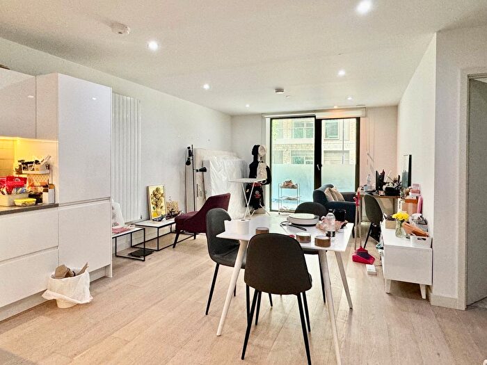 1 Bedroom Flat To Rent In Royal Wharf, Royal Crest Avenue, London, E16