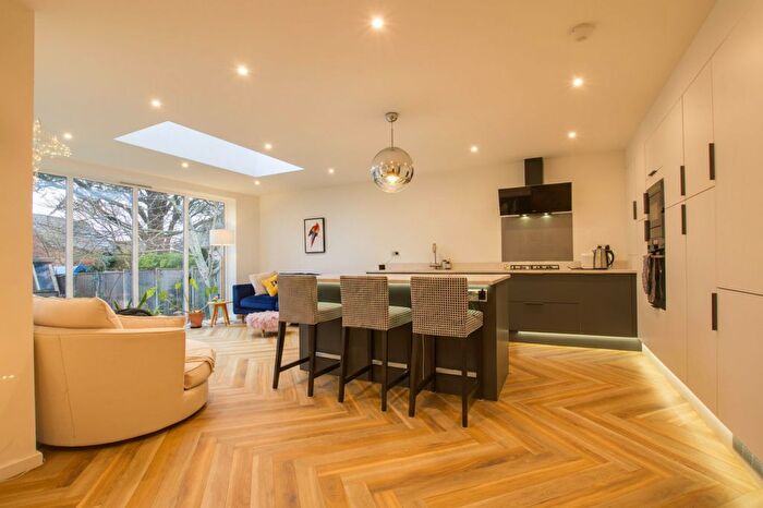 5 Bedroom Detached House For Sale In Southernhay Road, Leicester, LE2