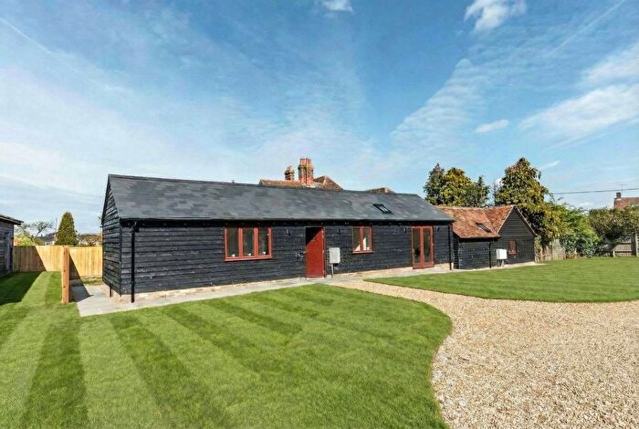 2 Bedroom Barn Conversion For Sale In The Rye, Eaton Bray, LU6