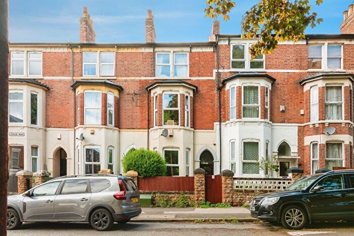 4 Bedroom Terraced House For Sale In Loscoe Road, Nottingham, NG5