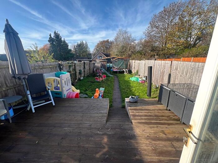 4 Bedroom Semi-Detached House For Sale In The Avenue, Caldicot, NP26