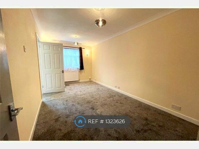 1 Bedroom Flat To Rent In Meridian Court, Croydon CR0