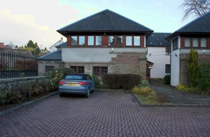 2 Bedroom Maisonette To Rent In Hazel Drive, Dundee, DD2