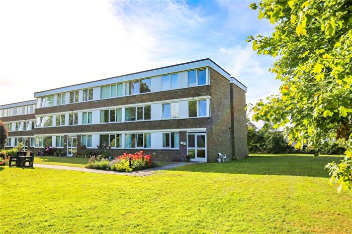 2 Bedroom Apartment For Sale In Grange Court Road, Bristol, BS9
