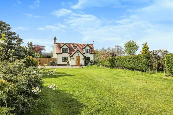 3 Bedroom Detached House For Sale In Bedfield Road, Earl Soham, Woodbridge, IP13