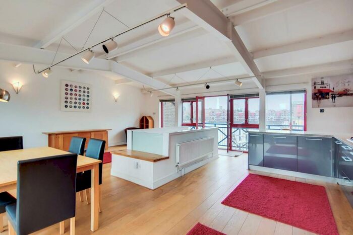2 Bedroom House To Rent In Peartree Lane, Wapping, London, E1W