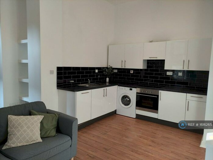 1 Bedroom Flat To Rent In Bishops Lodge, Sheffield, S1