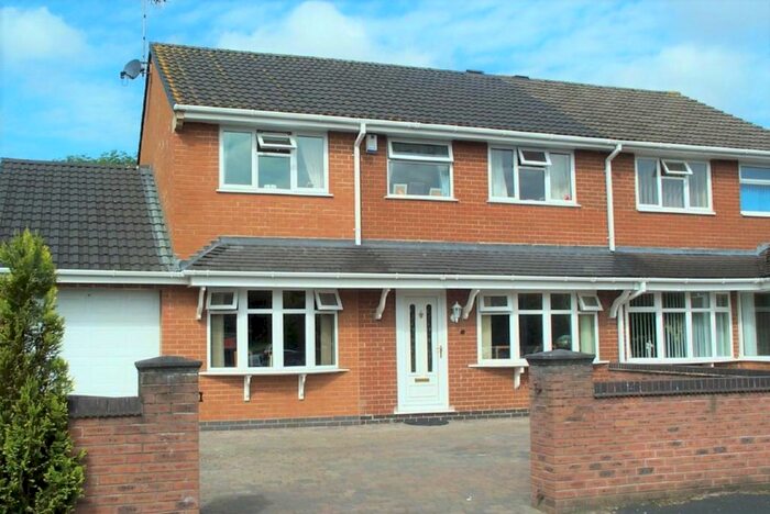 4 Bedroom Semi-Detached House To Rent In Dane Gardens, Kidsgrove, Stoke-On-Trent, ST7