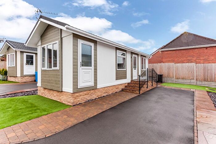 1 Bedroom Park Home For Sale In New Road, Featherstone, Wolverhampton, WV10