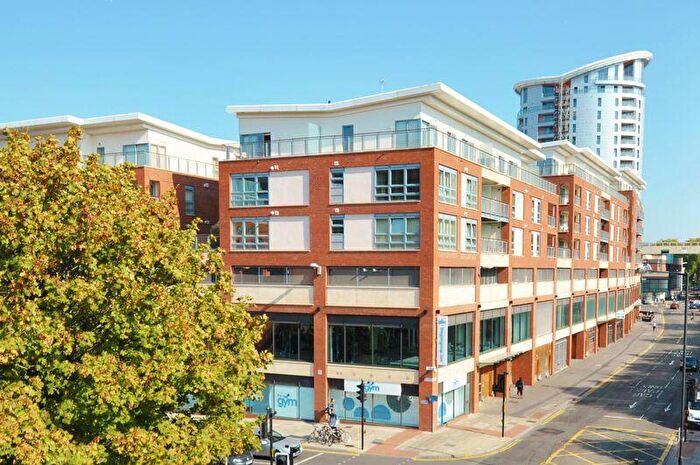 1 Bedroom Apartment To Rent In Horizon, Broad Weir, BS1
