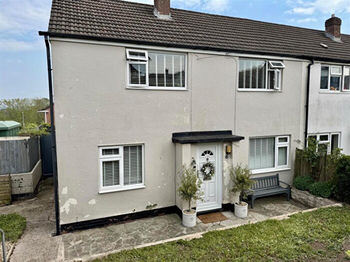 4 Bedroom End Of Terrace House For Sale In Middle Way, Bulwark, Chepstow, NP16