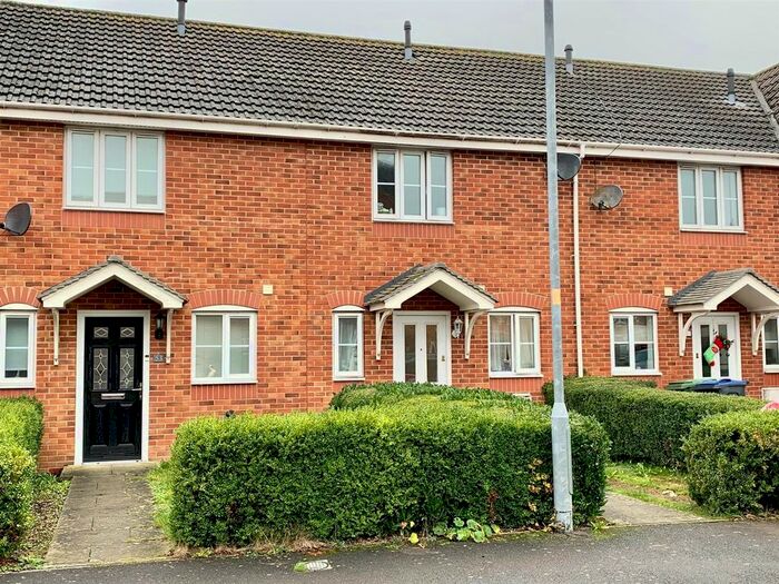 2 Bedroom Terraced House To Rent In Sprats Barn Crescent, Royal Wootton Bassett, Swindon, SN4