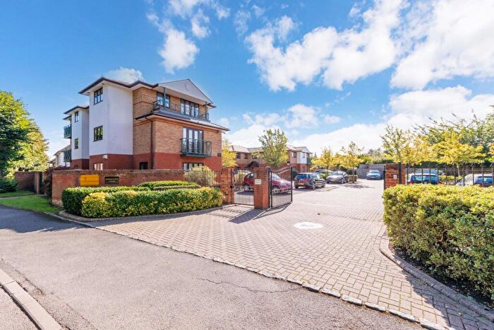 2 Bedroom Apartment For Sale In Ludlow Road, Maidenhead, SL6