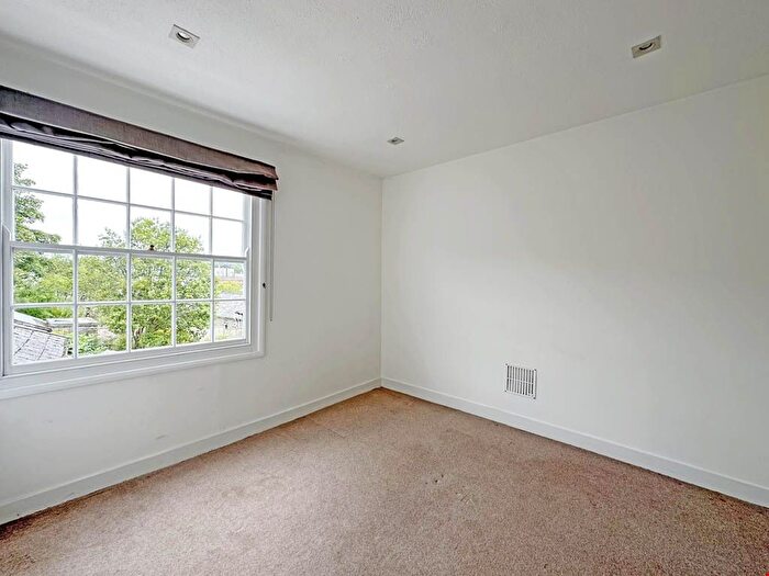 1 Bedroom Flat For Sale In Lemon Street, Truro, Cornwall, TR1