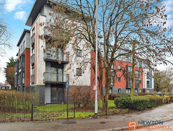 2 Bedroom Flat For Sale In Keepers Gate, Walsall, WS1