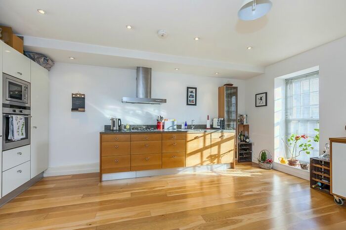 2 Bedroom Flat To Rent In Mumford's Mill, SE10