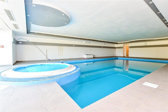 2 Bedroom Flat For Sale In Grenehurst Park, Capel, Dorking, Surrey, RH5