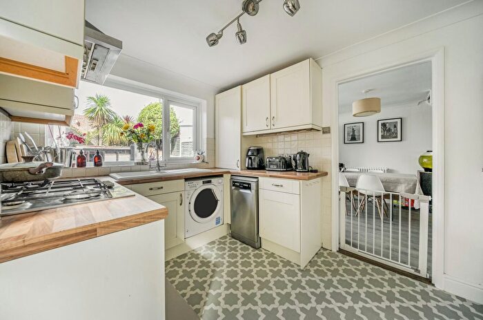 3 Bedroom End Terrace House For Sale In Heather Gardens, Fareham, Hampshire, PO15