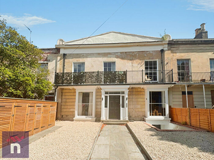 1 Bedroom Flat To Rent In Grosvenor Street, Central, Cheltenham, GL52