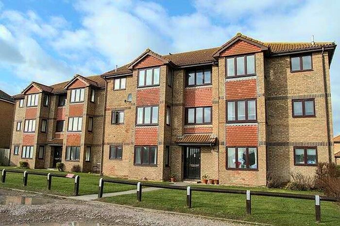 2 Bedroom Apartment To Rent In The Boundary, BN25