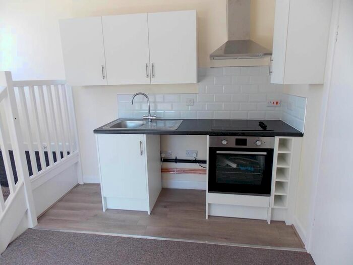 1 Bedroom Flat To Rent In Cotmanhay Road, Ilkeston, DE7