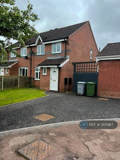 3 Bedroom Semi-Detached House To Rent In Laud Close, Norwich, NR7