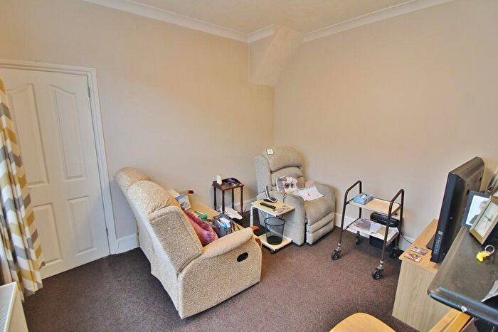 2 Bedroom Semi-Detached House For Sale In Walker Road, Stamshaw, PO2