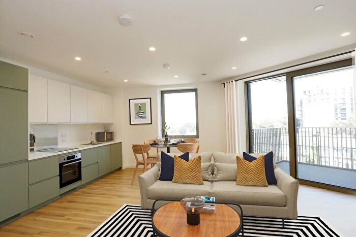 2 Bedroom Apartment For Sale In Ashley Road, Tottenham Hale, London, N17