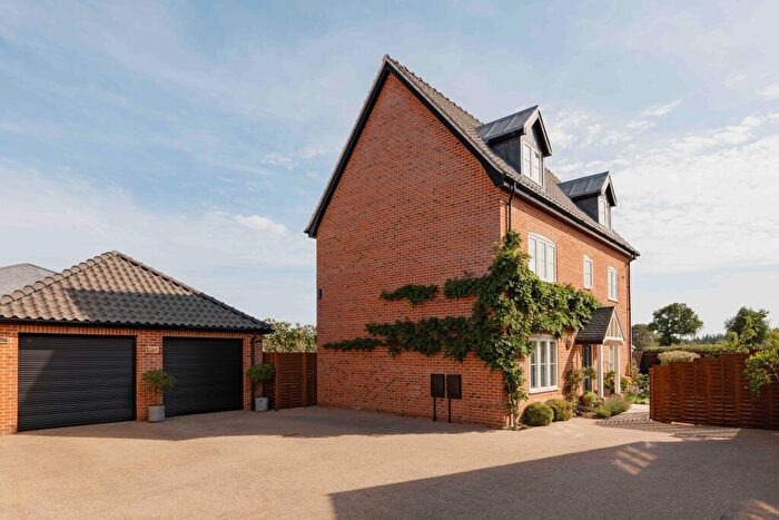 5 Bedroom Detached House For Sale In Magpie Close, Holt, Norfolk, NR25