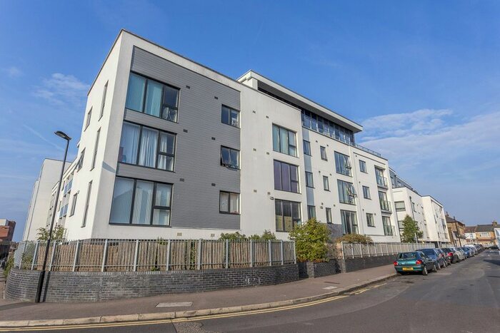 1 Bedroom Flat To Rent In Vellum Court, Hillyfields, Walthamstow, London, E17