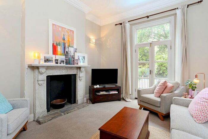 2 Bedroom Flat To Rent In Westbourne Park Villas, London, W2