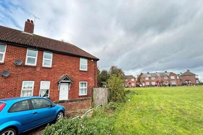 2 Bedroom Flat To Rent In Fouracres Road, Newcastle Upon Tyne, NE5