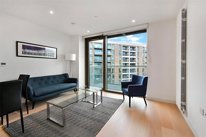 2 Bedroom Apartment To Rent In Schooner Road, London, E16