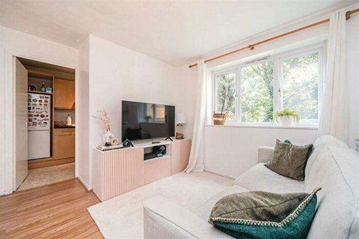 2 Bedroom Flat To Rent In Bernard Ashley Drive, Charlton, SE7