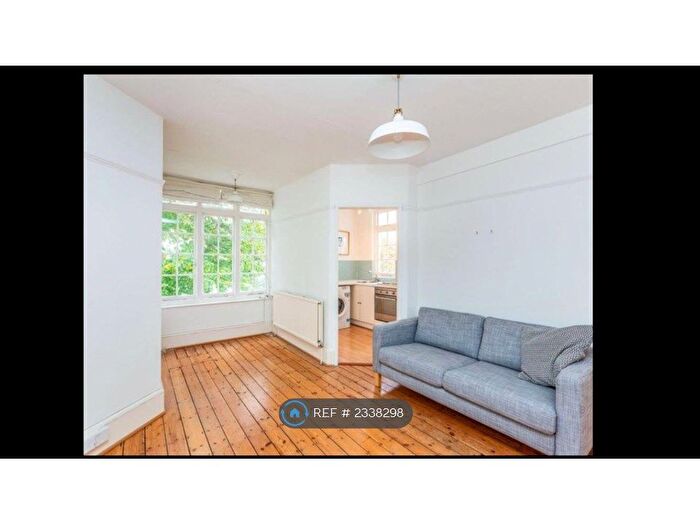 1 Bedroom Flat To Rent In Makepeace Mansions, London, N6