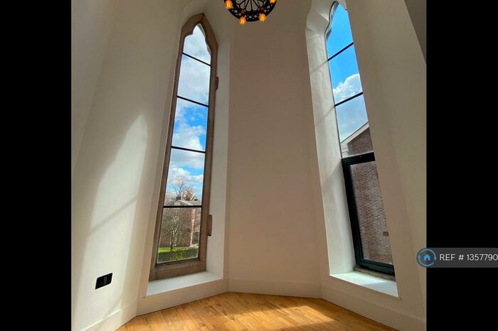 2 Bedroom Flat To Rent In Belvidere Road, Princes Park, Liverpool, L8