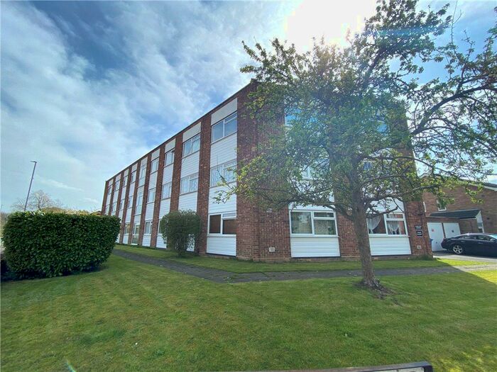 2 Bedroom Flat To Rent In Gresham Road, Staines-Upon-Thames, Surrey, TW18