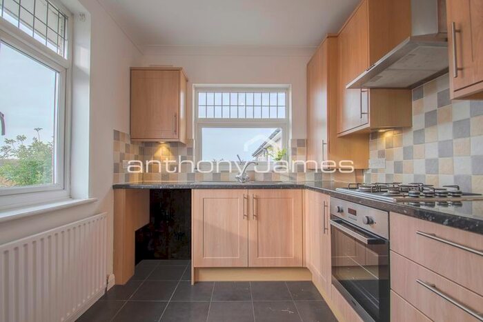 2 Bedroom Maisonette To Rent In Brampton Road, Bexleyheath, DA7