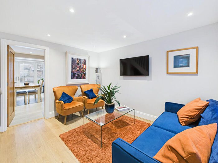 2 Bedroom Character Property For Sale In Eaton Road, Tarporley, CW6