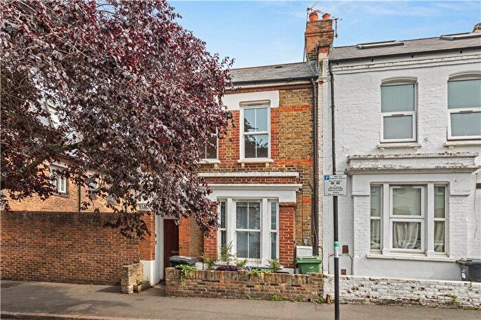 1 Bedroom Flat For Sale In Cowthorpe Road, London, SW8
